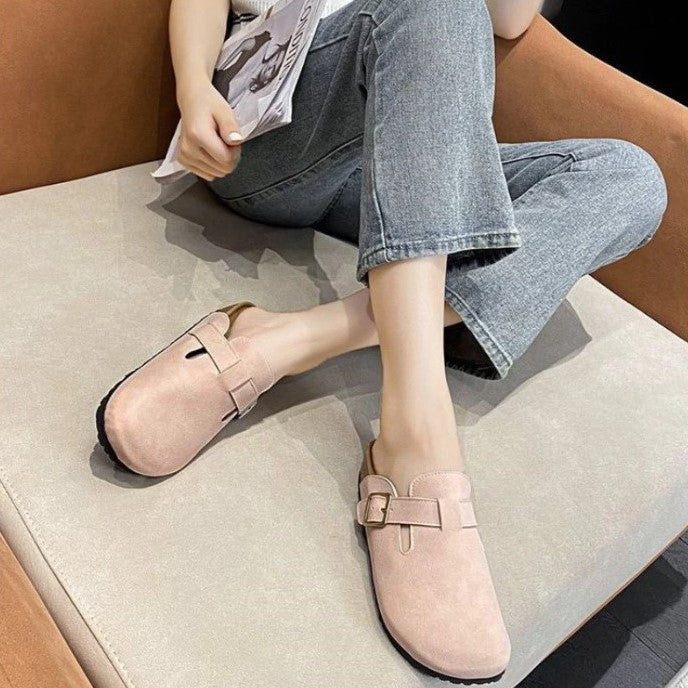 Perfecte zomerschoenen: unisex Boston sandalen bieden koel comfort en casual elegantie. Instapmodel voetmode.