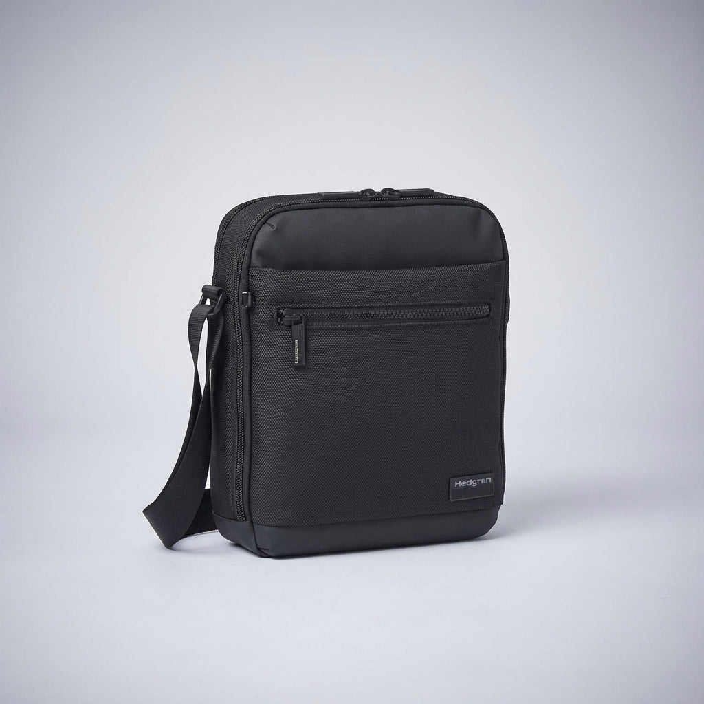 Stijlvolle zwarte CarryGuard messenger tas. Unisex model met rfid bescherming, organiser en verstelbare schouderband.