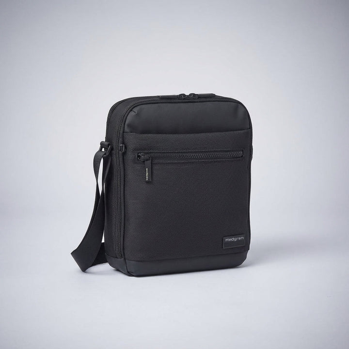 Stijlvolle zwarte CarryGuard messenger tas. Unisex model met rfid bescherming, organiser en verstelbare schouderband.