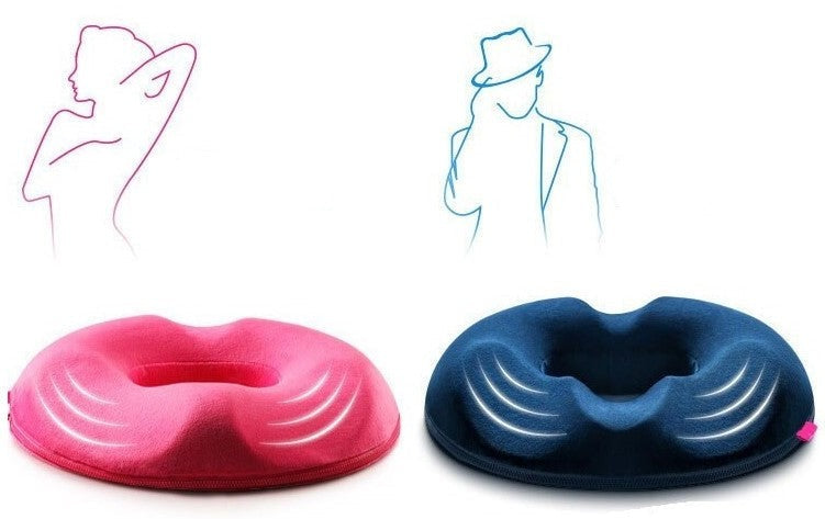 Ergonomisch aambeienkussen met uitsparing, ideaal voor comfortabele zit op kantoor of thuis.