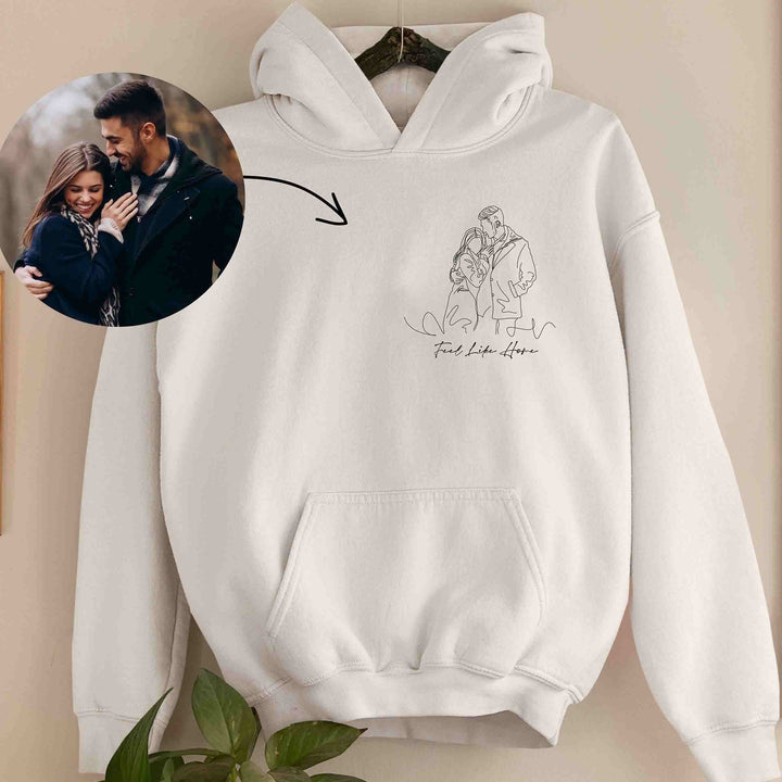 Unisex hoodie met gepersonaliseerd fotoborduurwerk, ideaal uniek cadeau.