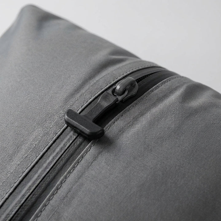 Compacte compressietas voor op reis; houdt kleding georganiseerd en bespaart waardevolle bagageruimte.