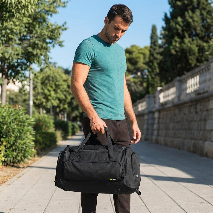 Unisex ruime TravelPort duffeltas (60L) met schoenvak & meerdere vakken, ideaal voor reizen en sport.