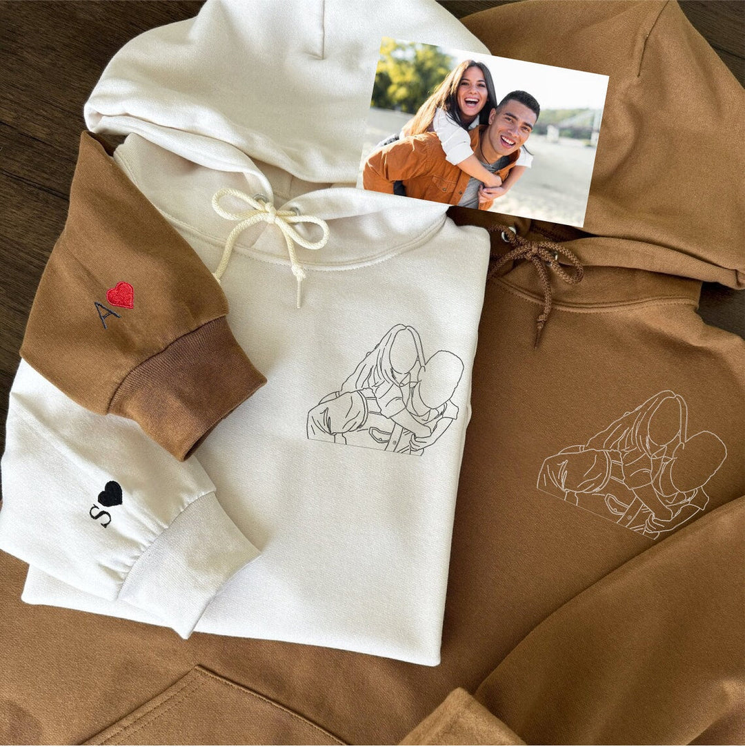 Custom t-shirt met fotoborduurwerk; draagbare kunst en emotioneel geschenk. Perfect unisex kledingstuk.