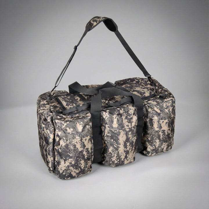 De robuuste TactiCarry unisex duffelbag, een veelzijdige reistas en kampeertas voor al je bagage.