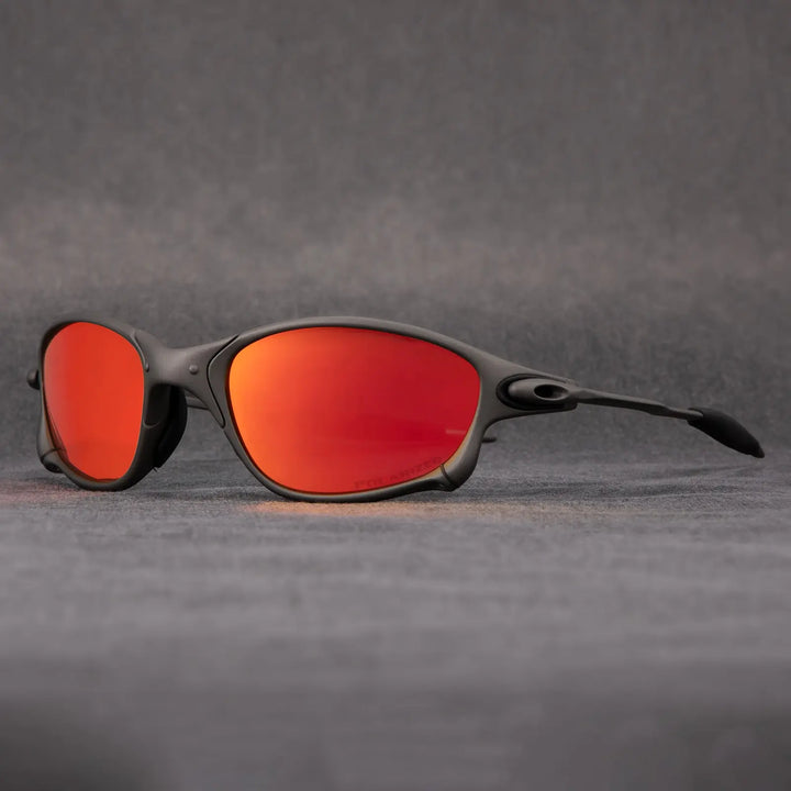 Sportieve outdoor zonnebril Trail Valley met polariserende glazen. Ideaal voor avontuur en sterke UV-bescherming.
