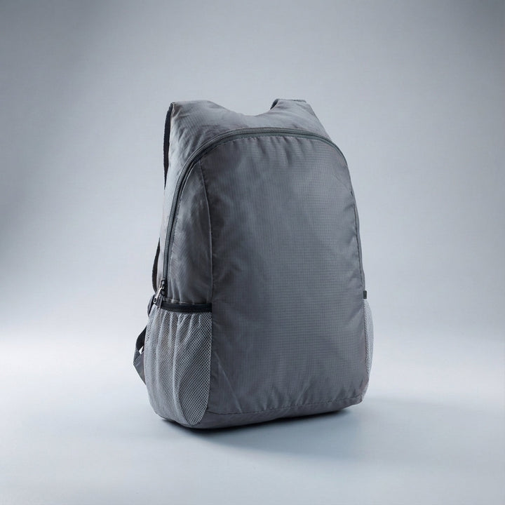 Bereid je voor op elke reis met deze ultralichte opvouwbare rugzak, perfect als handbagage.