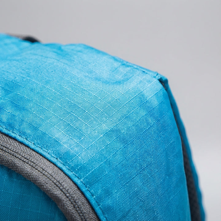 Waterafstotende ultralichte polyester dagrugzak, ideaal voor avonturen en beschermt je spullen.