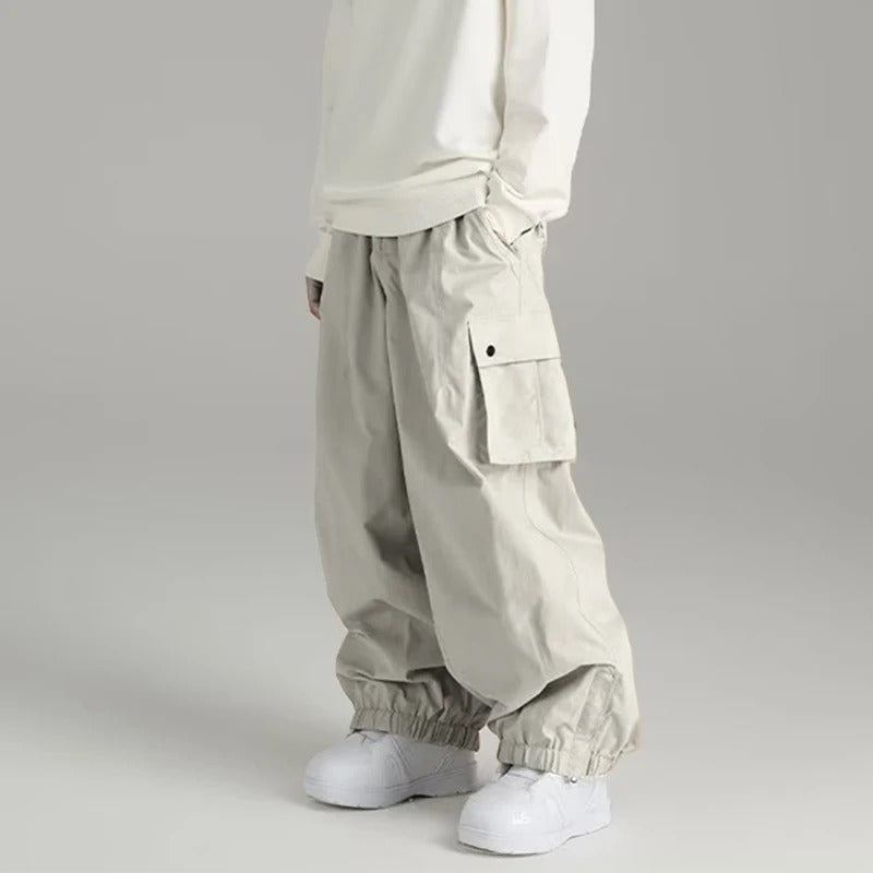 Thermische unisex skibroek, baggy model. Houdt je warm en droog tijdens wintersport en outdoor activiteiten.