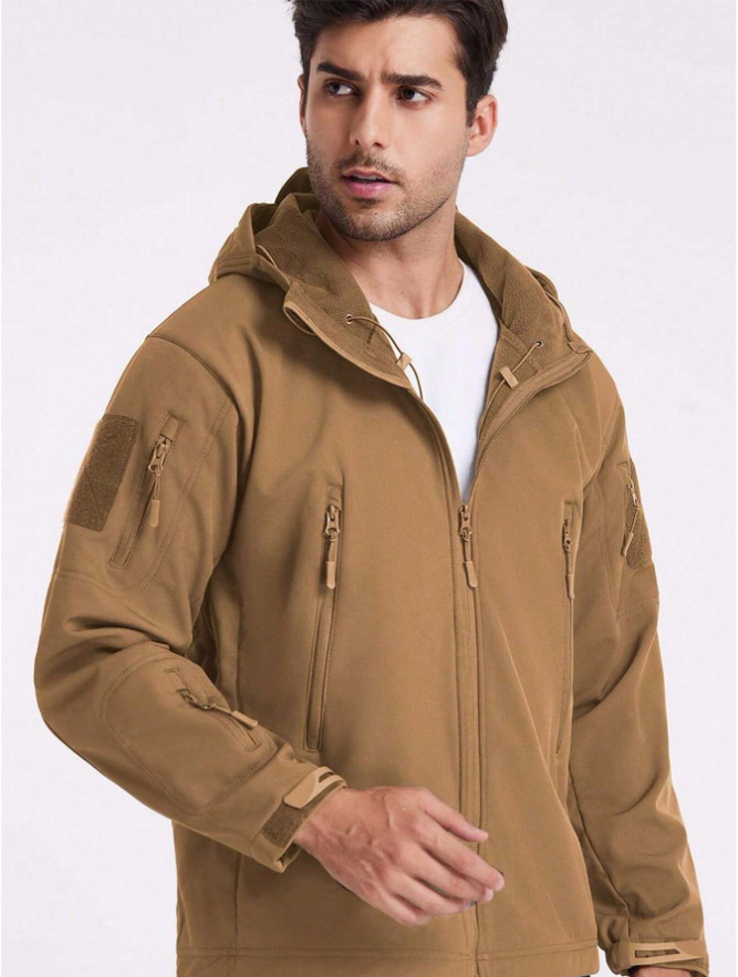 Essentiële unisex outdoor set: waterdicht, winddicht, met fleece voor comfort en bescherming buiten.