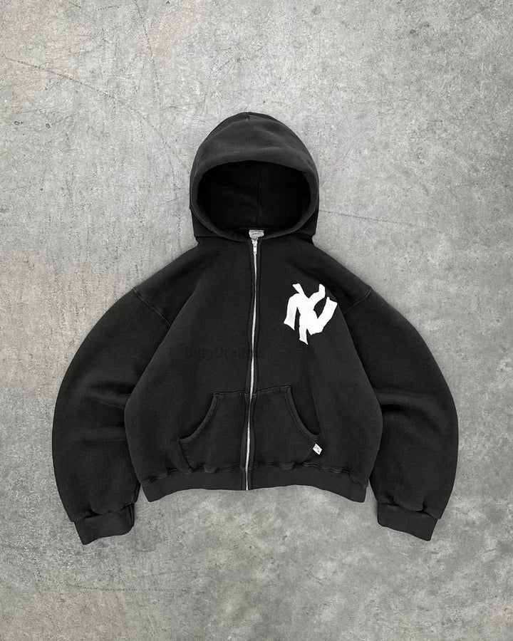 Abstracte kunst print op trendy Y2K hoodie voor unisex mode. Comfortabele en oversized streetwear stijl.