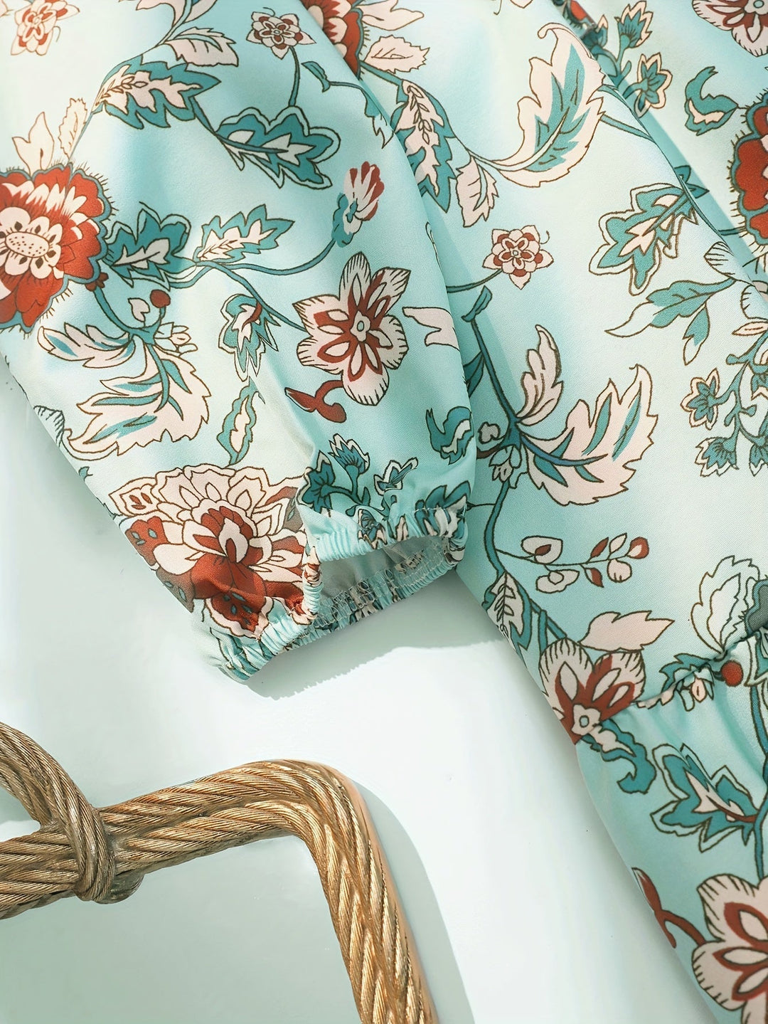 "Veelkleurige Boho Chic jurk met V-hals en ruches, lichtgewicht en ademend, perfect voor zomerse flair en comfort."
