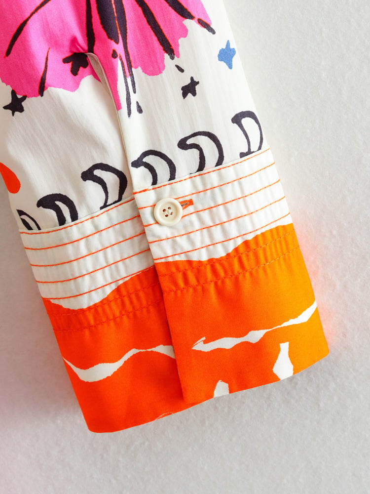 Dames maxi overhemdjurk met levendige print, trendy zomerjurk en elegante lente jurk.