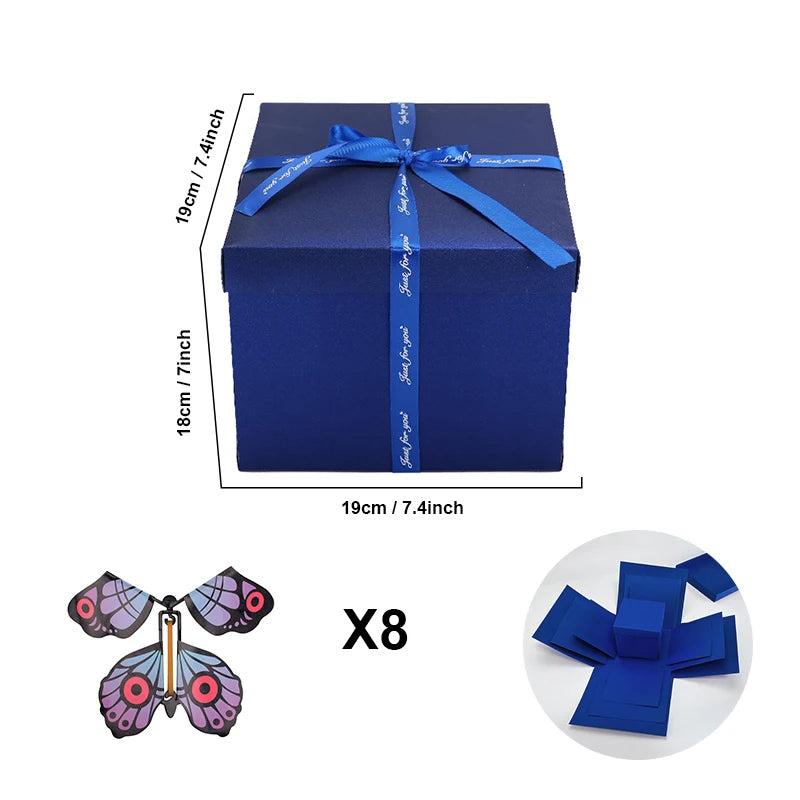 Sierlijke vlinders vliegen uit deze verrassings explosiebox; een uniek gepersonaliseerd geschenk.