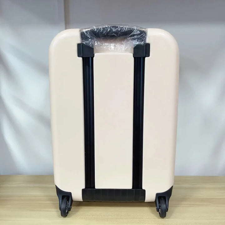 Stevige hardcase reiskoffer Porto, beschermt inhoud optimaal tijdens elke reis; duurzaam en betrouwbaar.