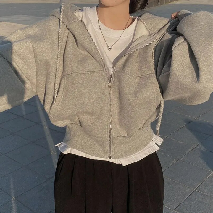 Trendy dames rits hoodie, oversized pasvorm ideaal voor casual streetwear en dagelijkse stijl.