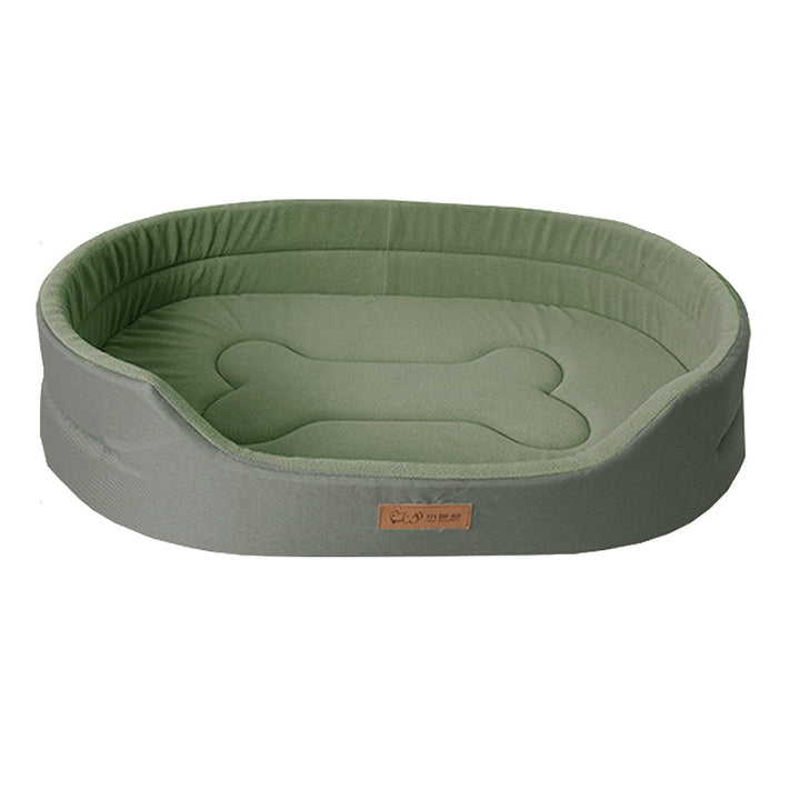 Waterdicht en comfortabel hondenbed met zachte vulling, verkrijgbaar in blauw, grijs, groen, en rood voor binnen- en buitengebruik.