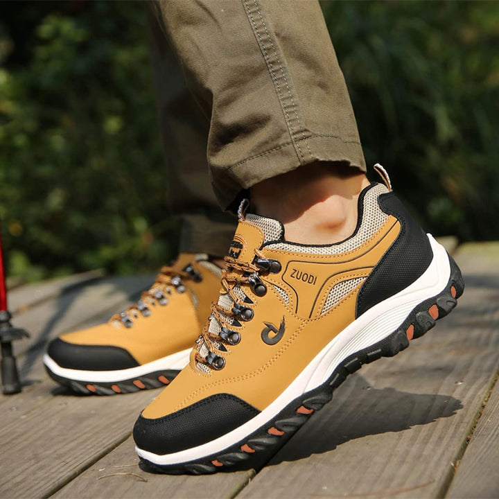 "Waterdichte outdoor heren wandelschoenen met stevige grip, ademend en duurzaam synthetisch leer voor elke ondergrond."