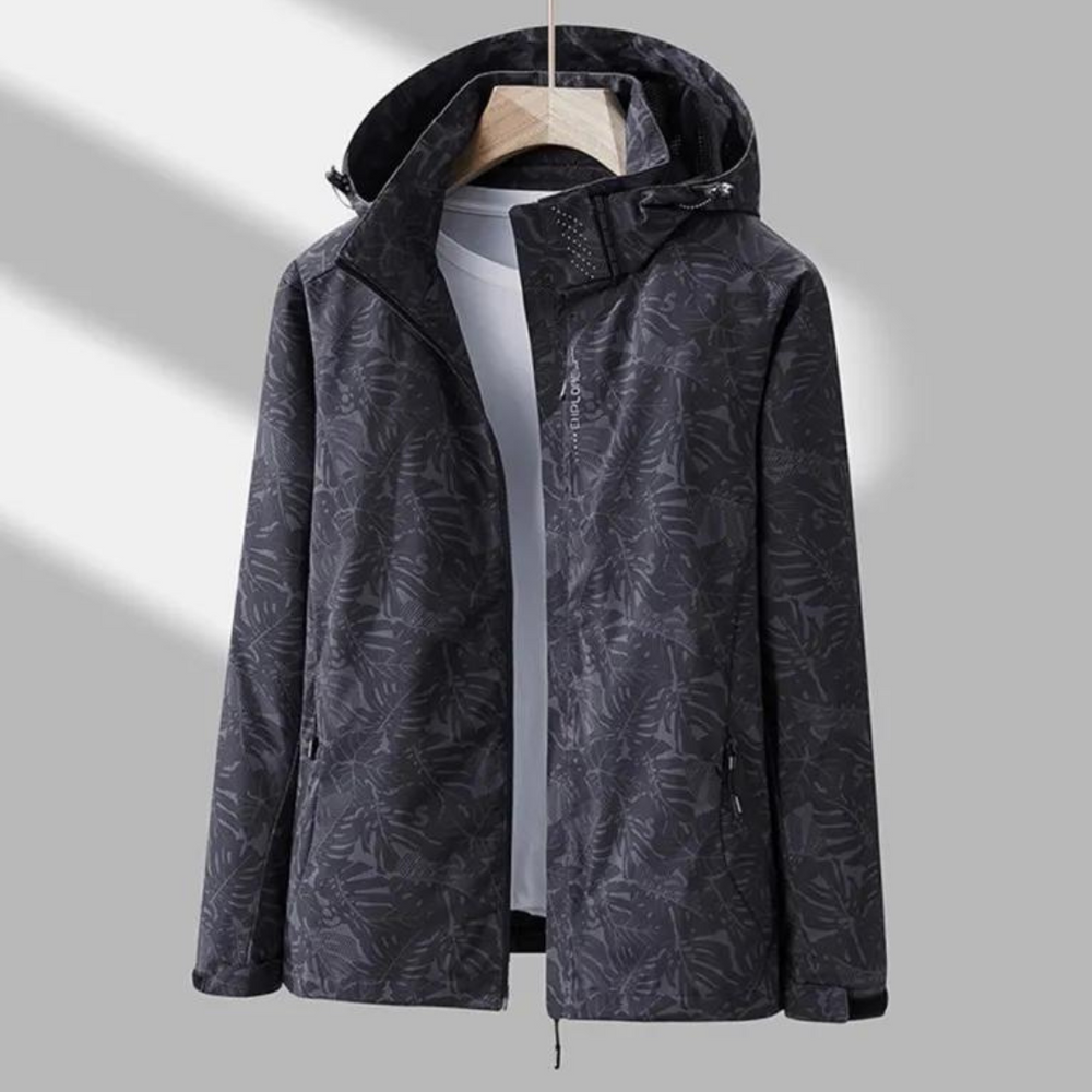 "Wind- en waterdichte Celine jas voor dames met trendy capuchon en slanke pasvorm, perfect voor outdoor avonturen."