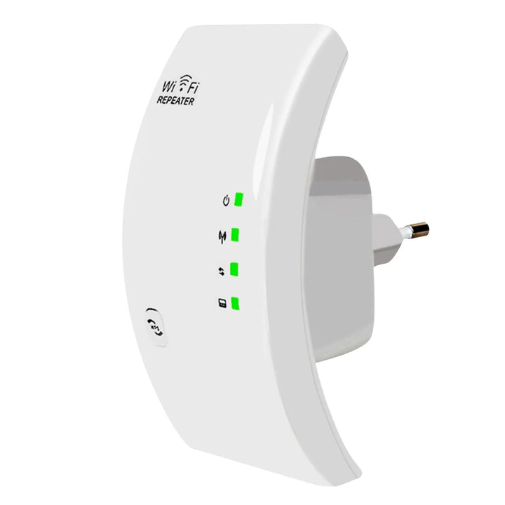 "Wit, compacte WiFi-versterker met interne antennes, geschikt voor stopcontact. Verbetert signaalbereik en internetsnelheid."