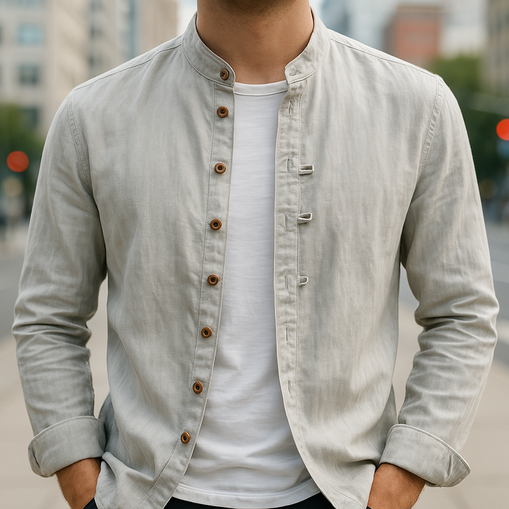 Stijlvol Ryan heren overhemd met lange mouwen, losse pasvorm. Modern casual design in wit, lichtgrijs of marineblauw.