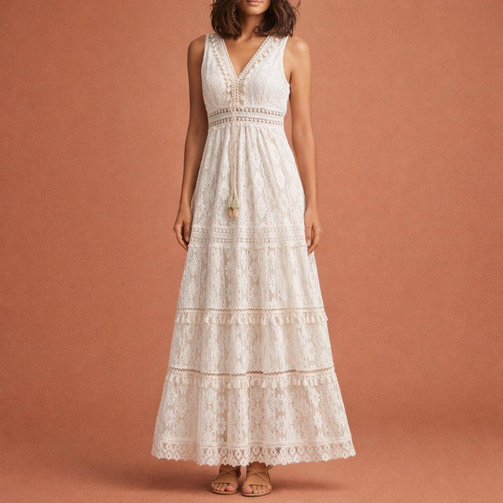 Elegante dames boho maxi-jurk (wit/beige) met diepe V-hals en zijsplit, stijlvol voor strand en festivals.