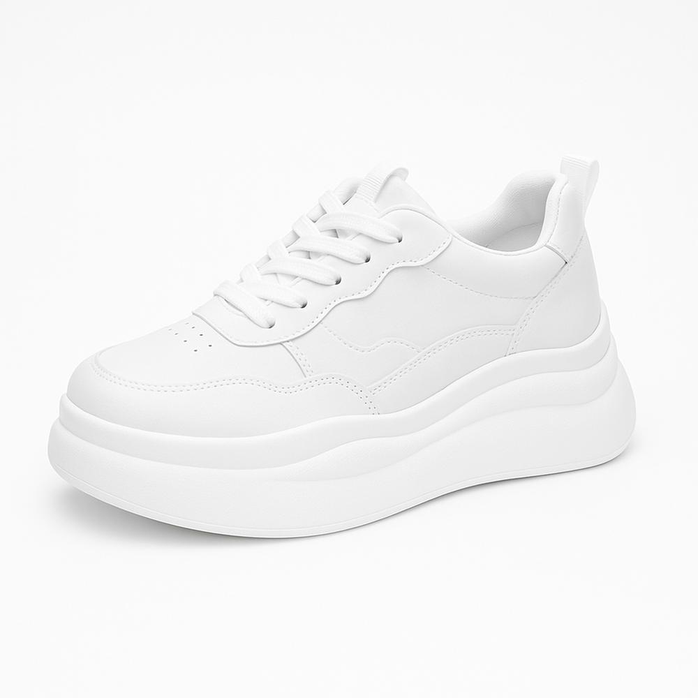 Trendy witte damesschoenen met opvallende plateauzool; comfortabele vetersneakers perfect voor dagelijks gebruik.