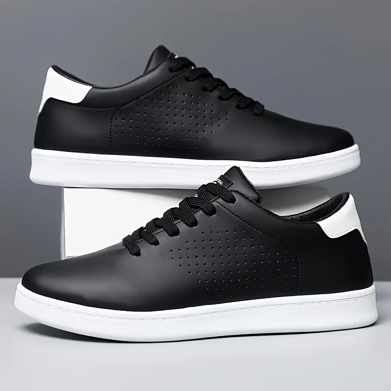 Comfortabele en stijlvolle heren low-top sneakers, wit, met veters en perforaties voor elke dag.