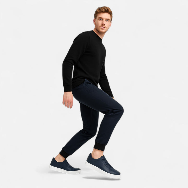 Zwarte mode heren sneakers Noah, comfortabel slip-on design voor elke casual outfit.