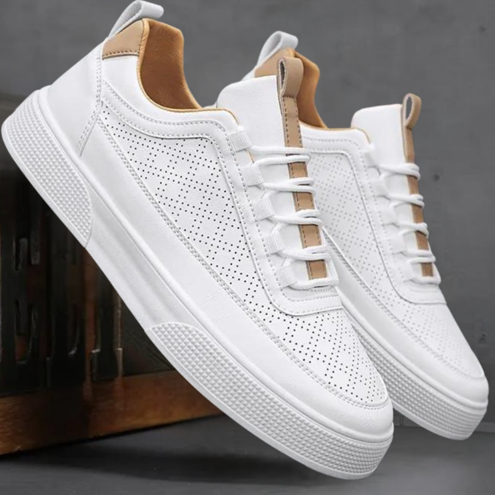 Witte heren sneakers, lichtgewicht en comfortabel voor dagelijks gebruik, perfect voor casual herenmode en vrije tijd.
