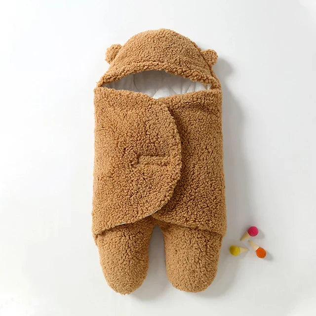 Warme wikkeldeken, perfect kraamcadeau. Biedt comfortabele slaap en geborgenheid voor elke baby.