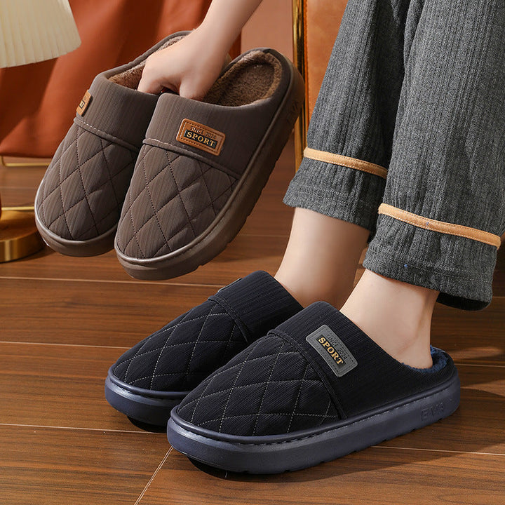 Warme winterpantoffels met pluizige voering, perfect voor koude avonden. Geniet van ultiem comfort thuis.