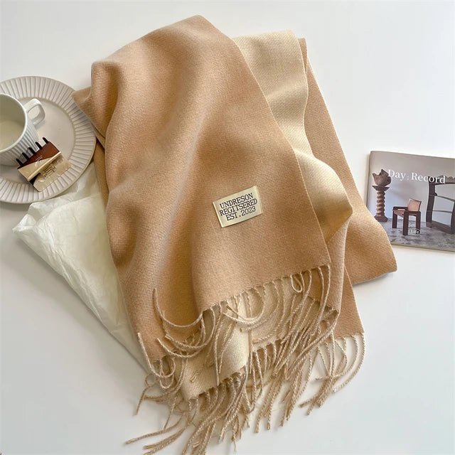 Stijlvolle dames sjaal van pure wol, een must-have voor winterse outfits.