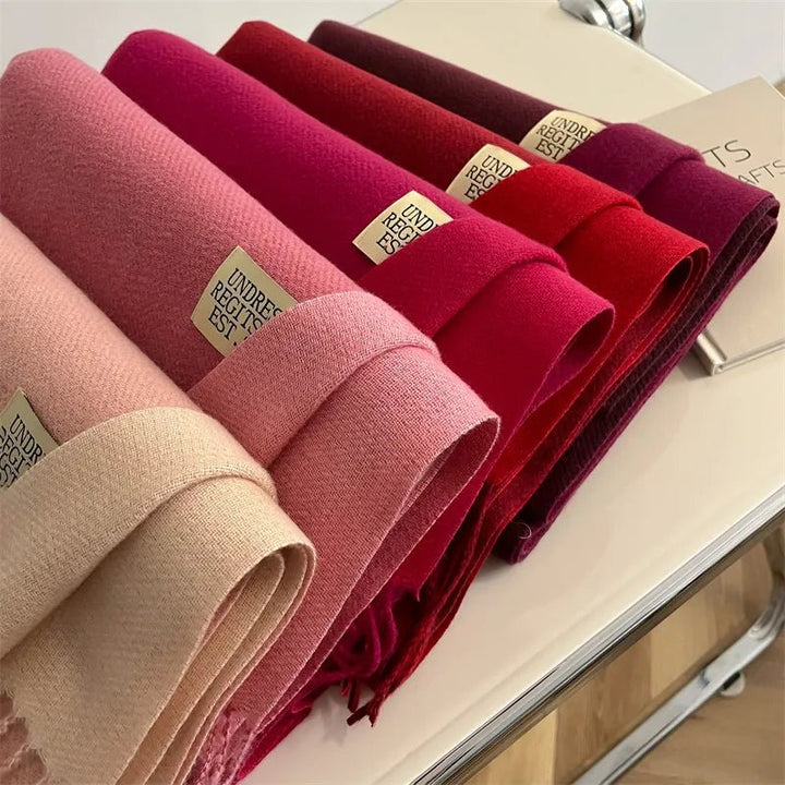 Perfecte wollen sjaal voor dames, comfortabel, warm en tijdloos in stijl.