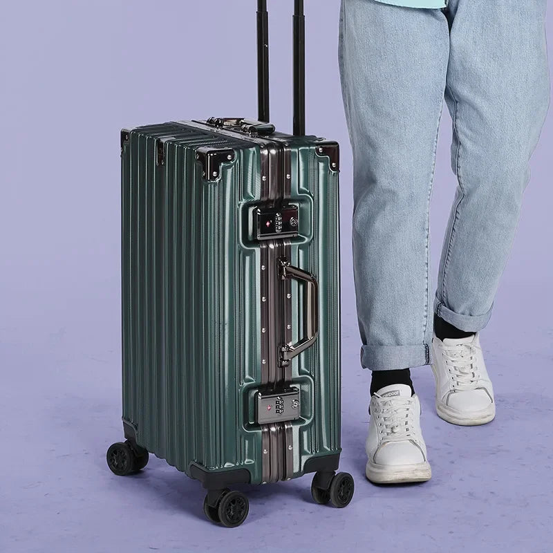 Geneva unisex aluminiumframe reiskoffer, hoogwaardige hardshell trolley voor betrouwbare bagage.