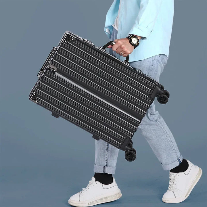 Veilige unisex reiskoffer met robuust aluminiumframe en cijferslot, ideaal voor beschermde bagage.