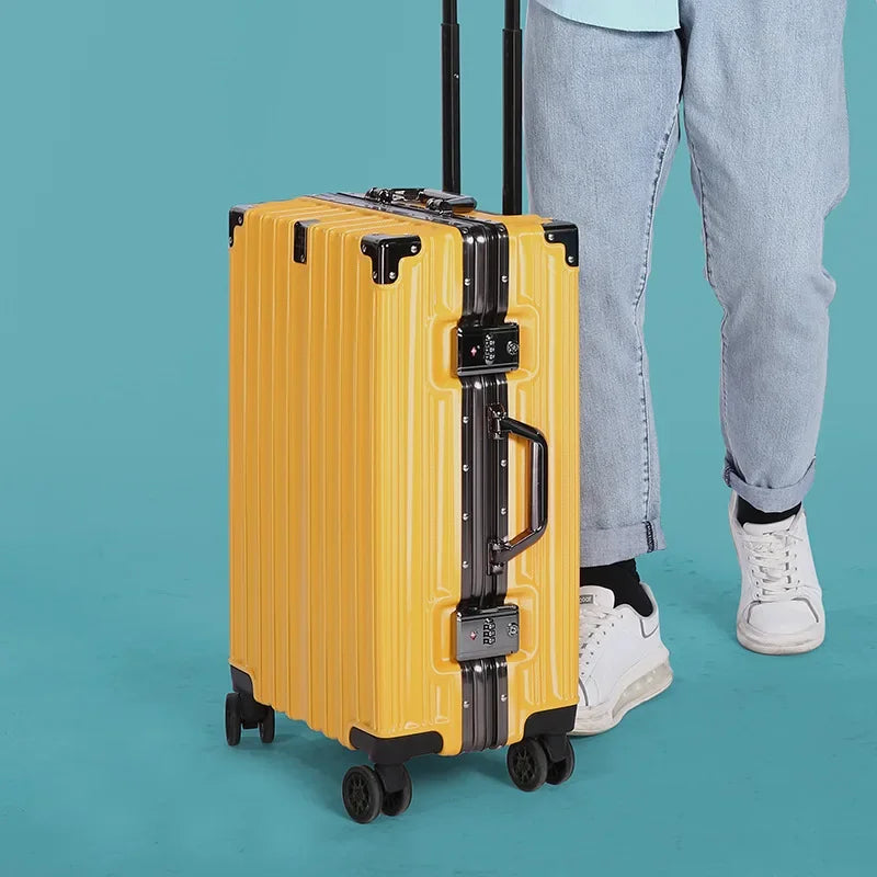 Stijlvolle unisex aluminiumframe trolley koffer, modern design voor elke reis en bestemming.