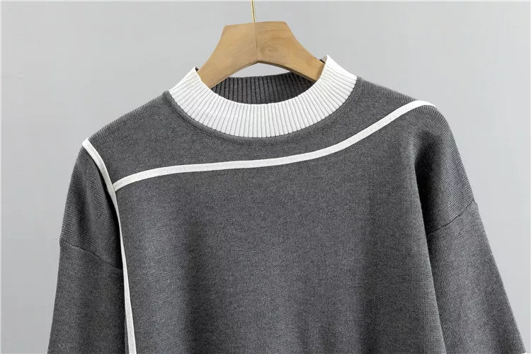 Tweedelig bordeauxrood damespak. Comfortabele loungewear, ideaal als moderne sportkleding of vrijetijdskleding.