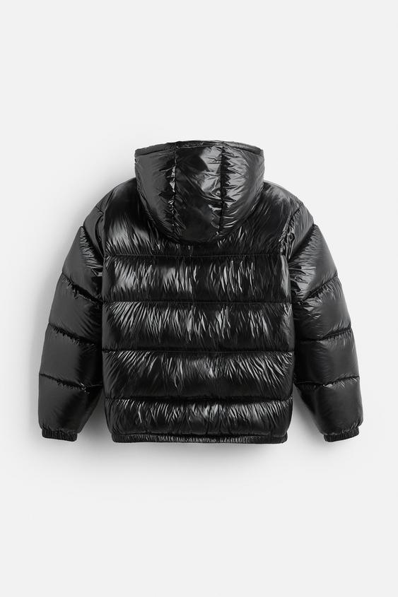 Modieus groen pufferjack voor heren en dames, comfortabel en perfect voor de winter.