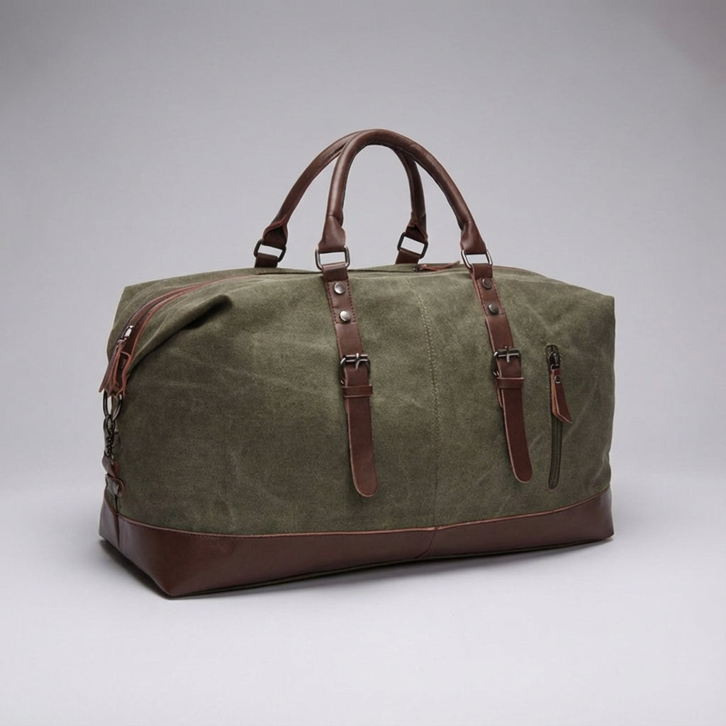 Veelzijdige groene 50 liter reistas, te gebruiken als sporttas, duffelbag of weekendtas.