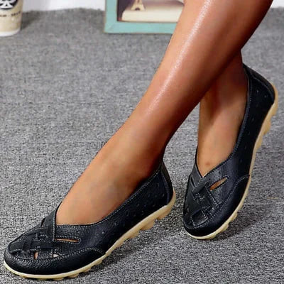 Beige dames comfortschoenen, leren loafers met flexibele zool en zacht voetbed voor optimaal comfort.