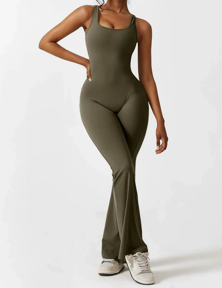 Grijze veelzijdige shaping jumpsuit met flared pijpen en elegante V-rug.