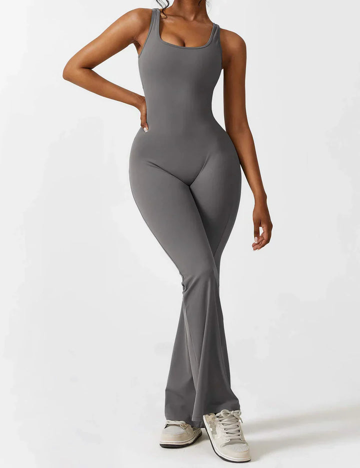 Olijfkleurige dames flared jumpsuit, comfortabel, met shaping en V-rug.