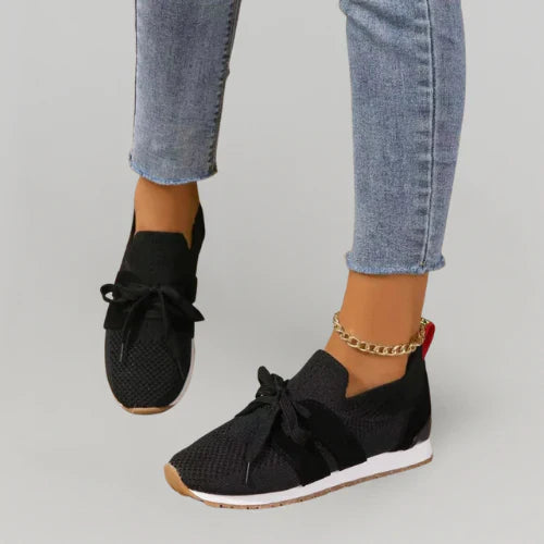 Grijze dames sneakers met zachte binnenzool. Bieden ondersteunend loopcomfort voor comfortabele damesmode.