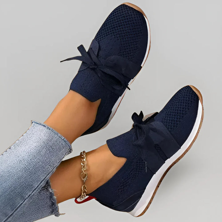 Bruine dames comfort schoenen met ondersteunend loopcomfort. Stijlvolle en veelzijdige sneakers voor elke dag.