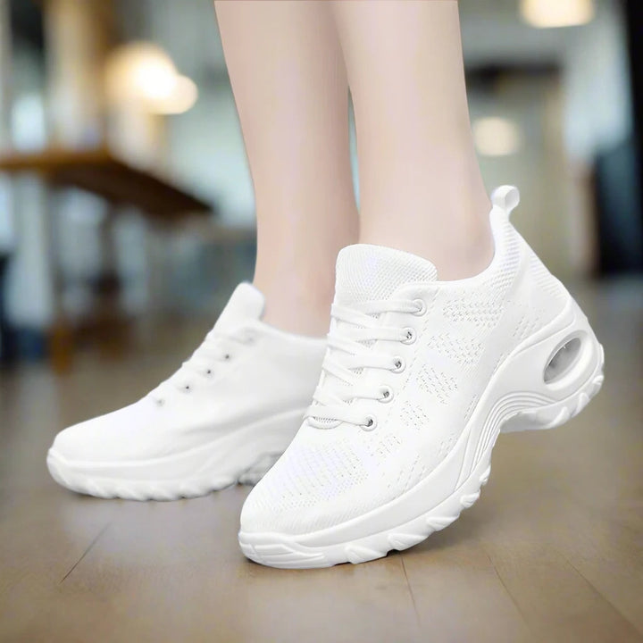 Professionele dames werkschoenen met superieure antislip en comfortabele voetondersteuning voor actieve beroepen.
