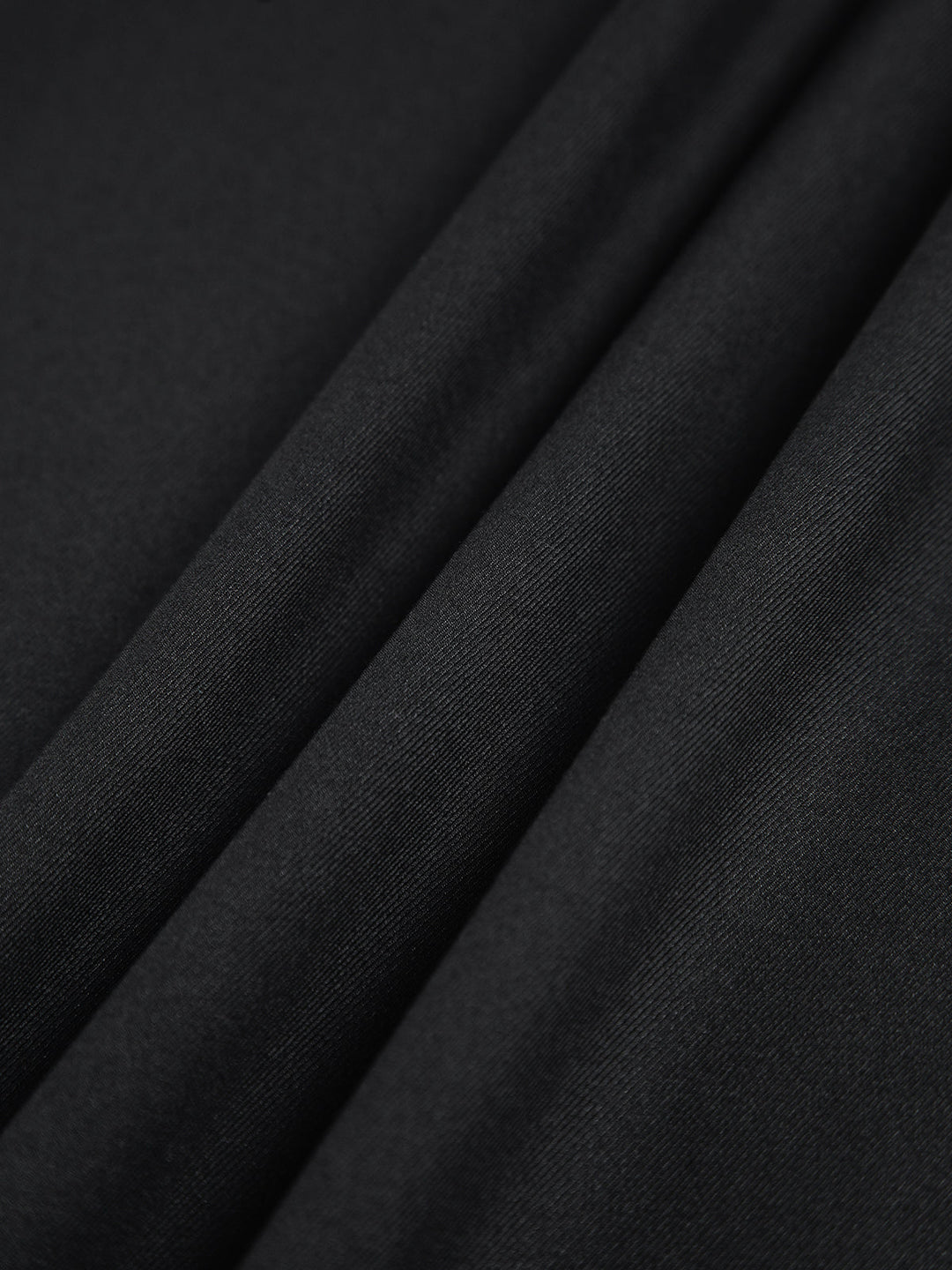 Flatterende wide leg damesbroek met hoge taille, creëert een elegant en langwerpig silhouet.