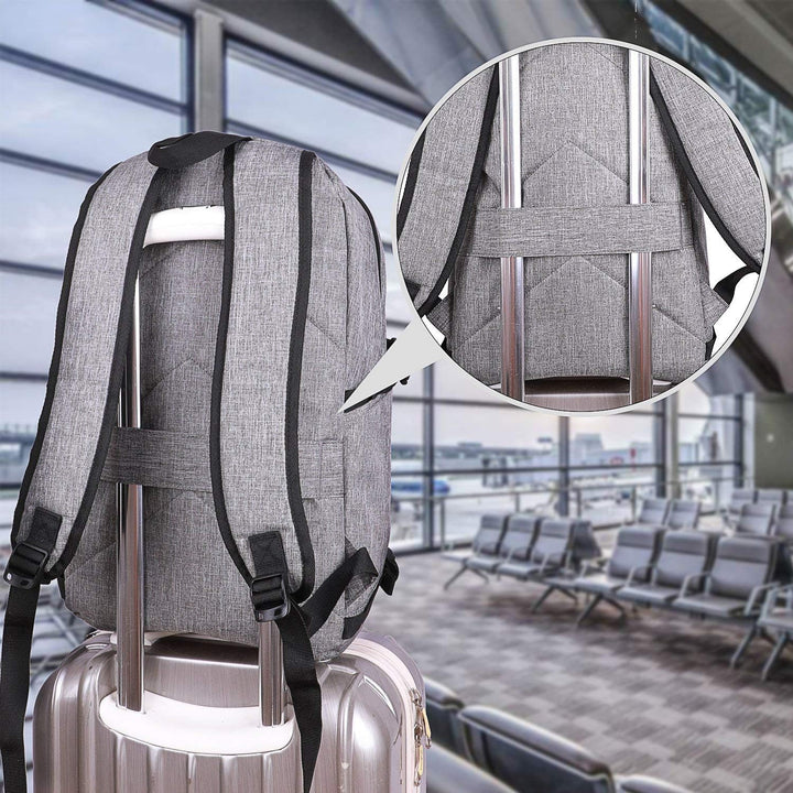 Extra grote zwarte reisrugzak, perfect voor lange reizen, met USB-poort en veel opbergruimte.
