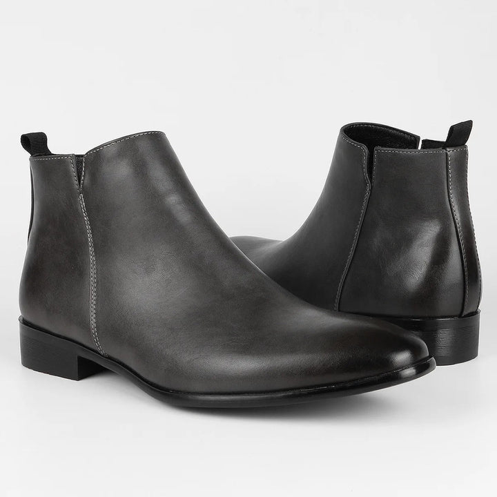 Elegante zwarte ritslaarzen voor heren, chelsea stijl, voor een moderne en nette look.