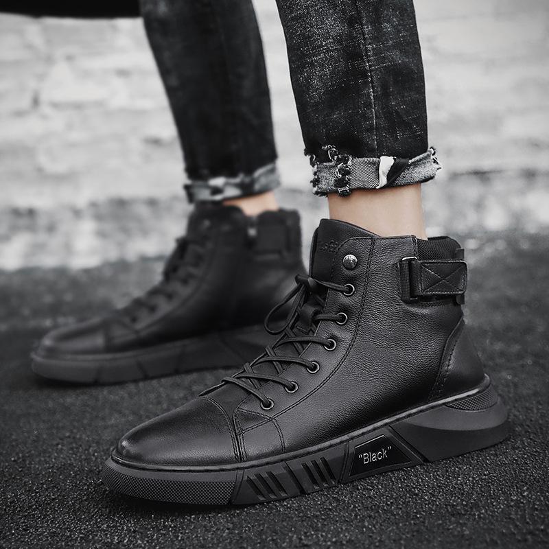 Zwarte heren hoge sneakers, comfortabel & stevig, ideaal voor dagelijks gebruik en een moderne casual stijl.